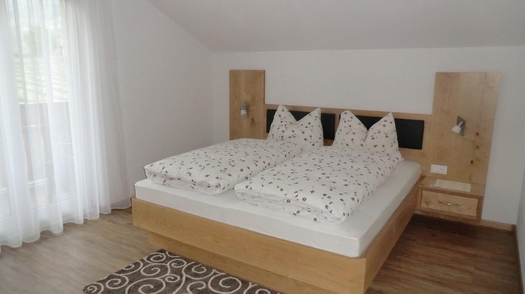 One-Bedroom Apartment,235332625:JPEG